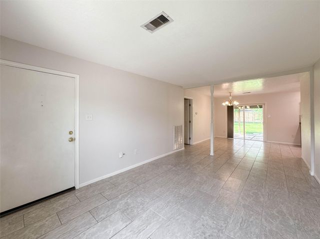 506 Avondale Lane, Friendswood, TX 77546