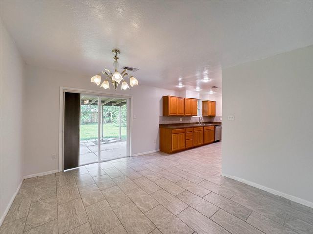 506 Avondale Lane, Friendswood, TX 77546