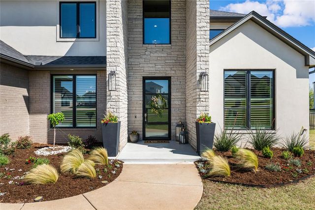 21682 N Sawtooth Circle, Edmond, OK 73012