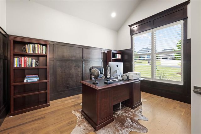 21682 N Sawtooth Circle, Edmond, OK 73012
