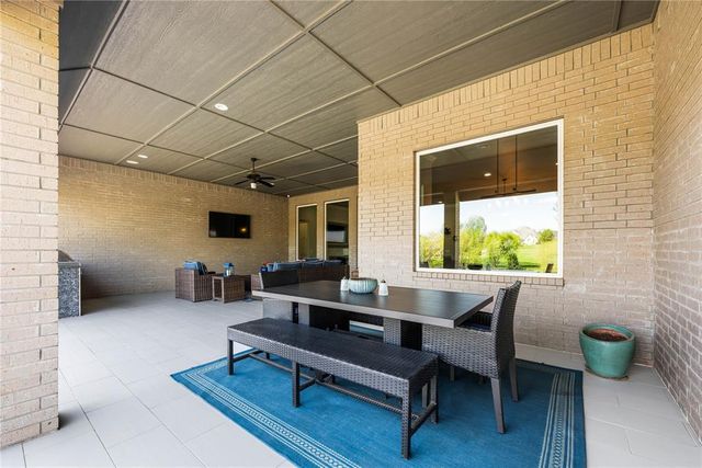 21682 N Sawtooth Circle, Edmond, OK 73012