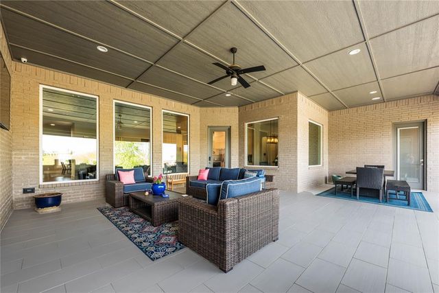 21682 N Sawtooth Circle, Edmond, OK 73012