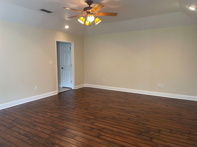 715 University, Carthage, TX 75633