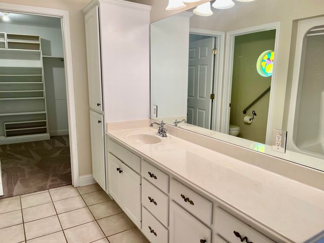 715 University, Carthage, TX 75633