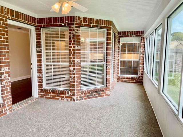 715 University, Carthage, TX 75633