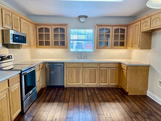 715 University, Carthage, TX 75633