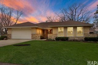 35399 N Donald Court, Ingleside, IL 60041