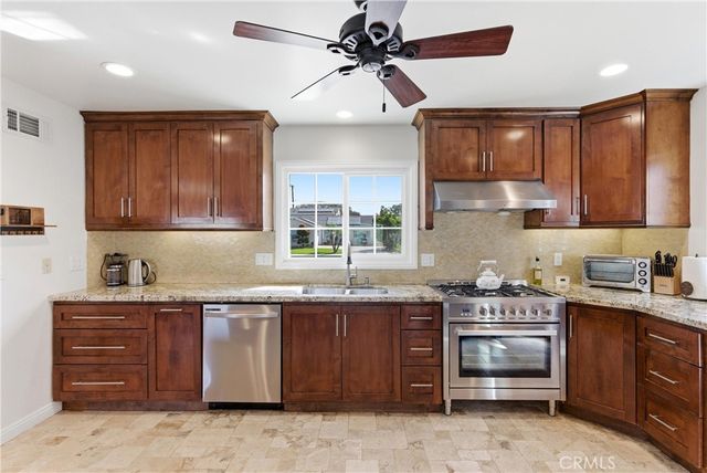 17441 Jefferson Lane, Huntington Beach, CA 92647