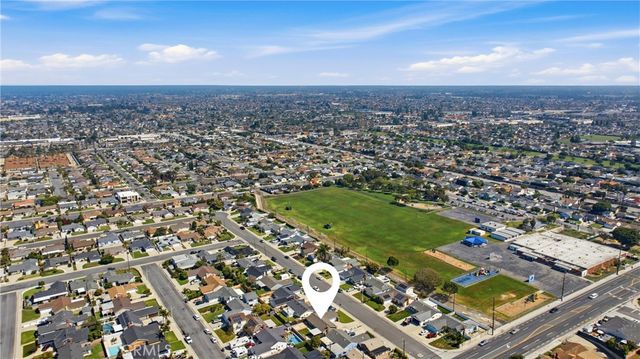 17441 Jefferson Lane, Huntington Beach, CA 92647