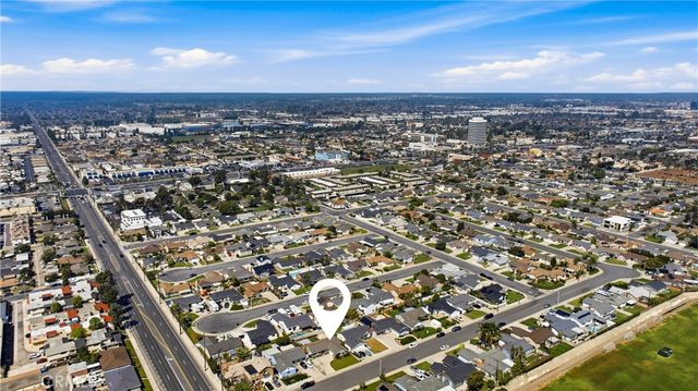 17441 Jefferson Lane, Huntington Beach, CA 92647