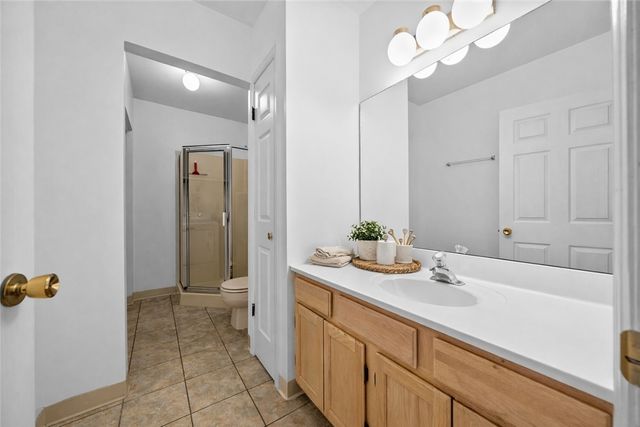 162 Old Village Lane, Bethel Park, PA 15102