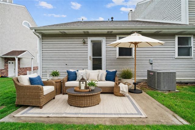 162 Old Village Lane, Bethel Park, PA 15102