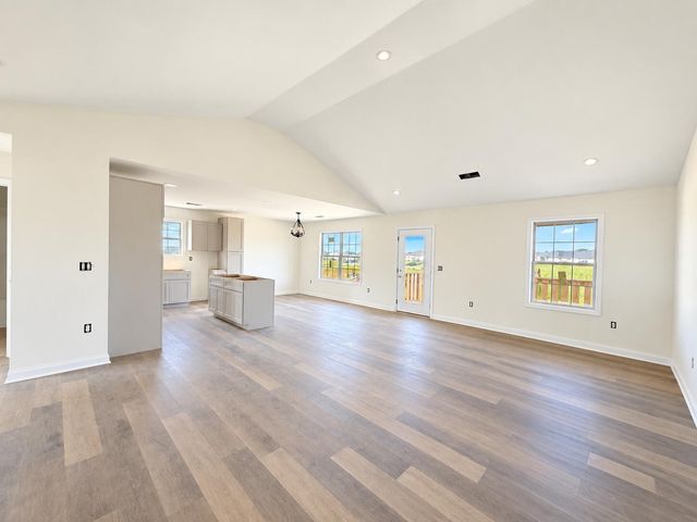 279 Stoney Creek Way, Berea, KY 40403