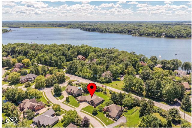 7668 Ballinshire N, Indianapolis, IN 46254