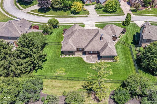 7668 Ballinshire N, Indianapolis, IN 46254