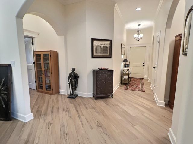 5095 N Remington St, Bel Aire, KS 67226