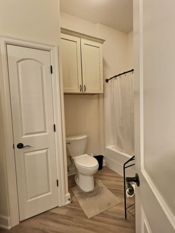 5095 N Remington St, Bel Aire, KS 67226