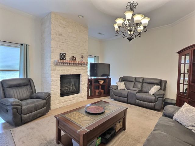 5095 N Remington St, Bel Aire, KS 67226