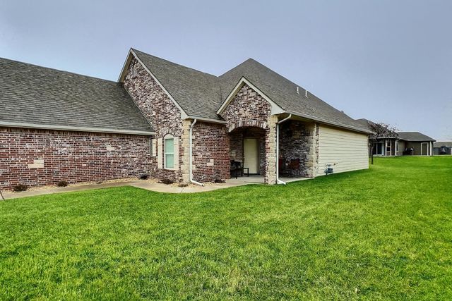 5095 N Remington St, Bel Aire, KS 67226