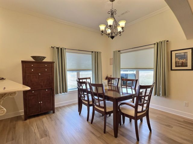 5095 N Remington St, Bel Aire, KS 67226