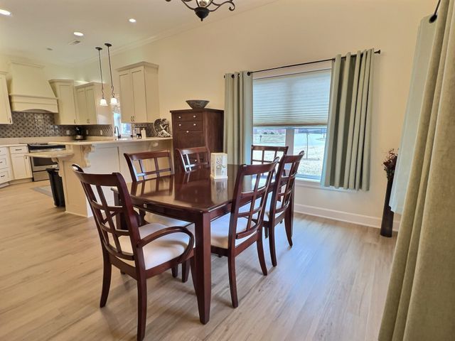 5095 N Remington St, Bel Aire, KS 67226