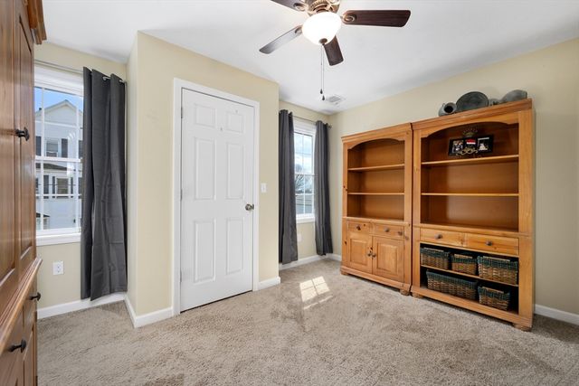 138 Sprague St, Fall River, MA 02724