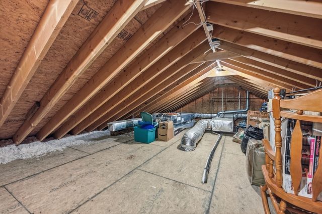 138 Sprague St, Fall River, MA 02724