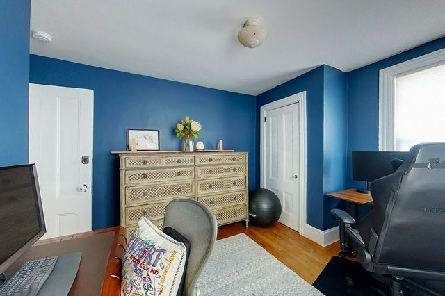 9 Dartmouth Street, Newport, RI 02840