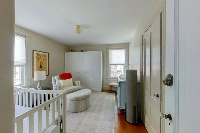 9 Dartmouth Street, Newport, RI 02840