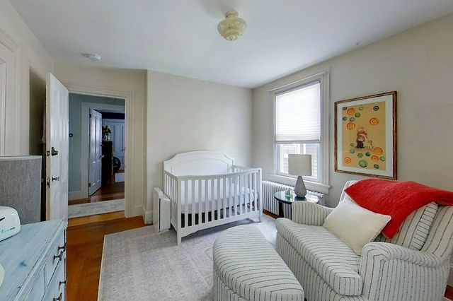 9 Dartmouth Street, Newport, RI 02840
