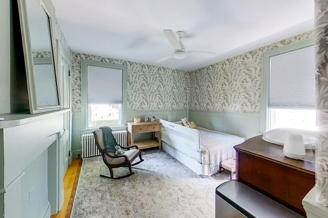 9 Dartmouth Street, Newport, RI 02840