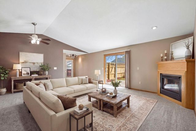 1135 Hidden Lane, New Richmond, WI 54017