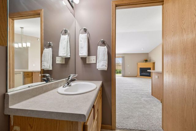 1135 Hidden Lane, New Richmond, WI 54017