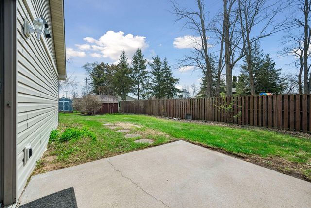1135 Hidden Lane, New Richmond, WI 54017