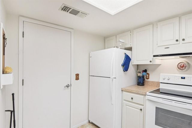 6328 OCEAN PINES LANE, Spring Hill, FL 34606