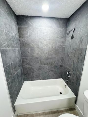 3920 Woodside Drive 14, Coral Springs, FL 33065