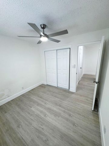 3920 Woodside Drive 14, Coral Springs, FL 33065