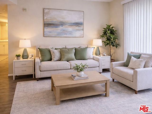 13941 Sherman Way 204, Van Nuys (los Angeles), CA 91405