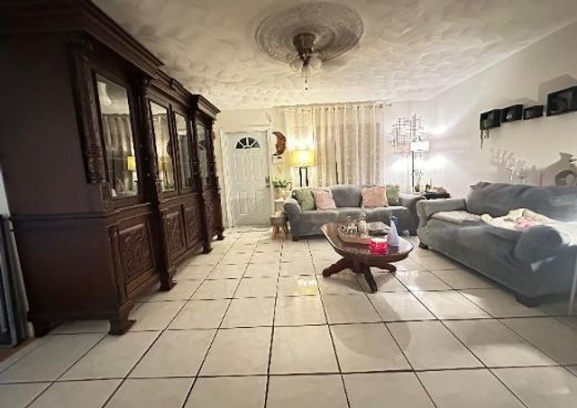 2842 NW 34TH Terrace, Lauderdale Lakes, FL 33311