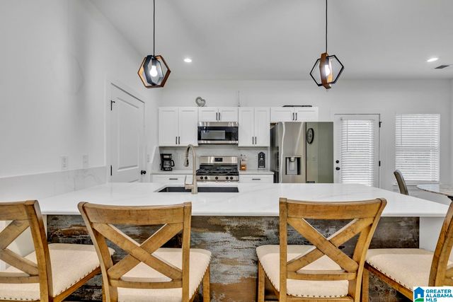 1873 19TH STREET, Calera, AL 35040