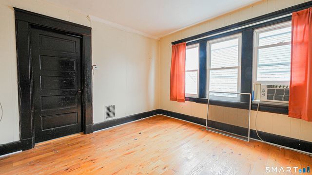 437 Dixwell Avenue, New Haven, CT 06511