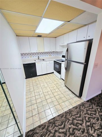 13250 SW 7th Ct 402L, Pembroke Pines, FL 33027