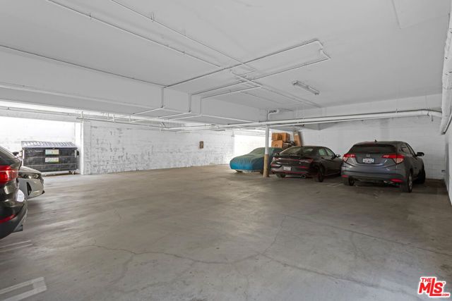 2129 Crenshaw Boulevard, Los Angeles, CA 90016