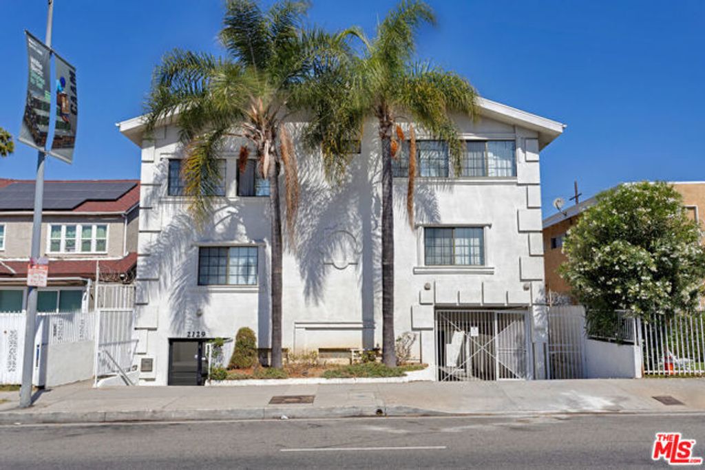 2129 Crenshaw Boulevard, Los Angeles, CA 90016