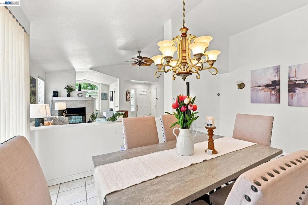 Image 18 of property listing at 1520 Deer Run Ln, Tracy, CA 95376