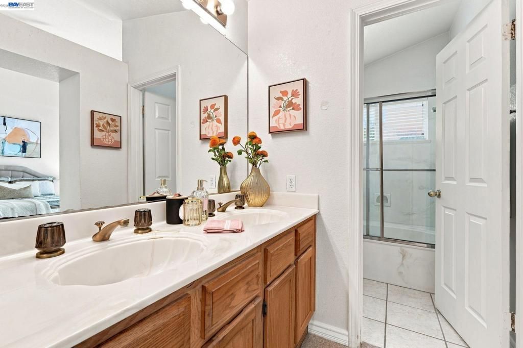 Image 36 of property listing at 1520 Deer Run Ln, Tracy, CA 95376