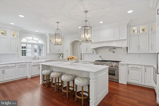 1202 TURKS HEAD LN, West Chester, PA 19382