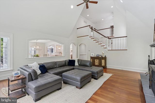 1202 TURKS HEAD LN, West Chester, PA 19382