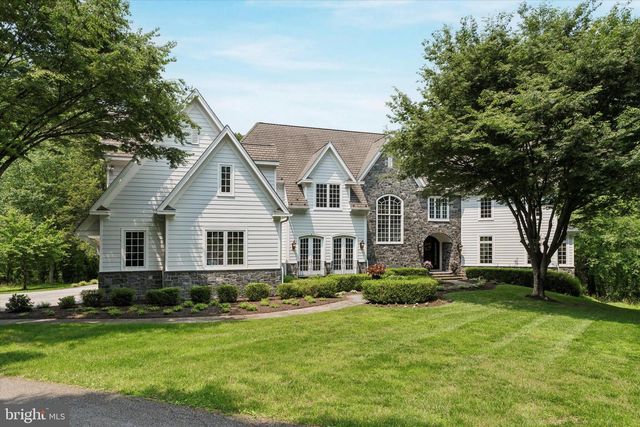 1202 TURKS HEAD LN, West Chester, PA 19382