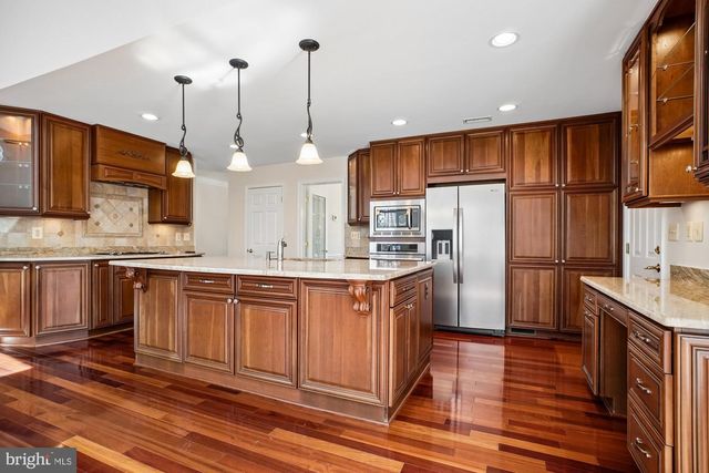 2126 DOCKET LN, Vienna, VA 22181